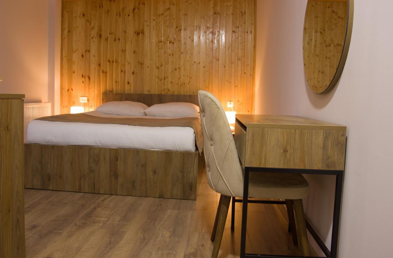 Lileo Inn Hotel Местия Экстерьер фото