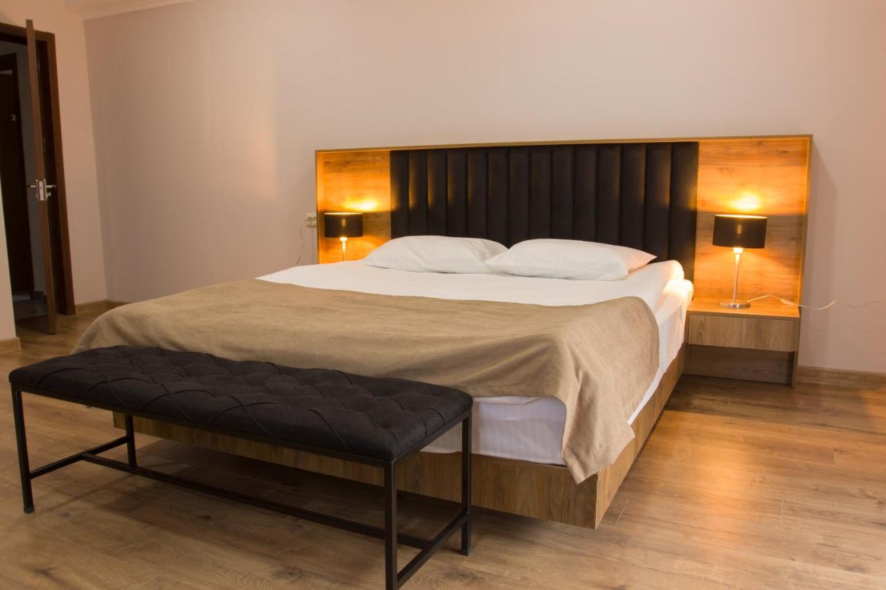 Lileo Inn Hotel Местия Экстерьер фото